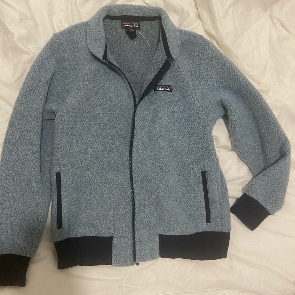 Patagonia zip up sweater